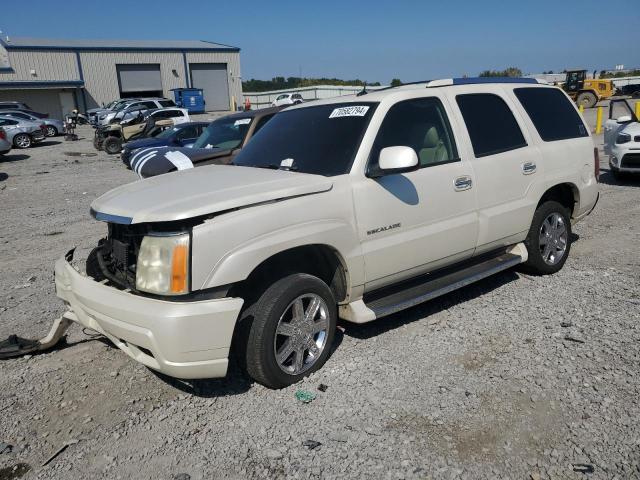 2004 Cadillac Escalade Luxury