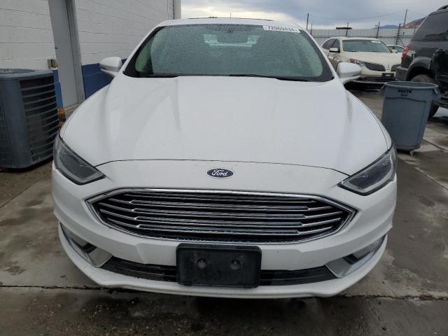  FORD FUSION 2017 Белый