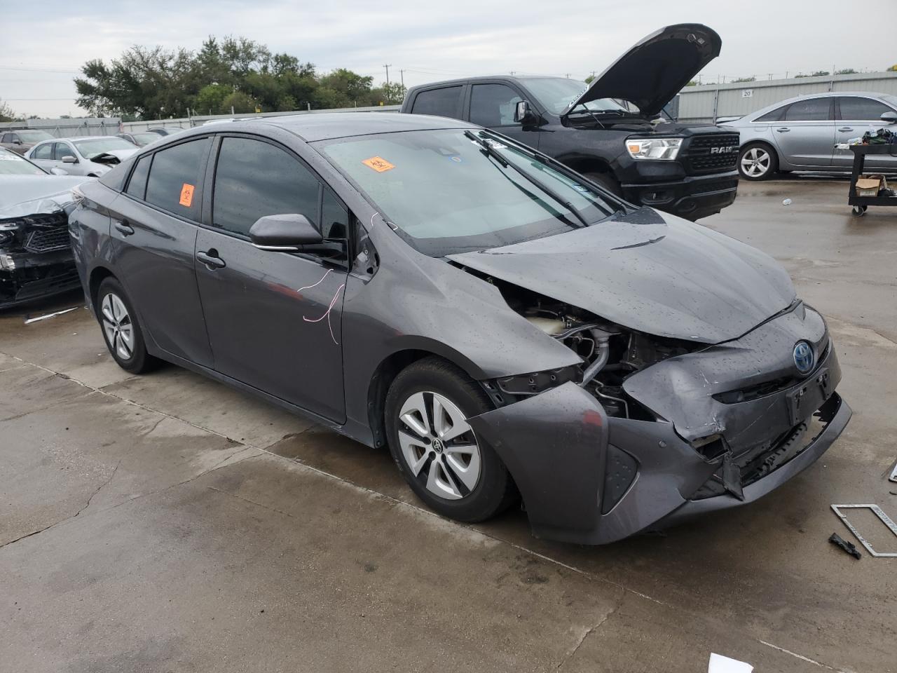 VIN JTDKARFU9J3551631 2018 TOYOTA PRIUS no.4