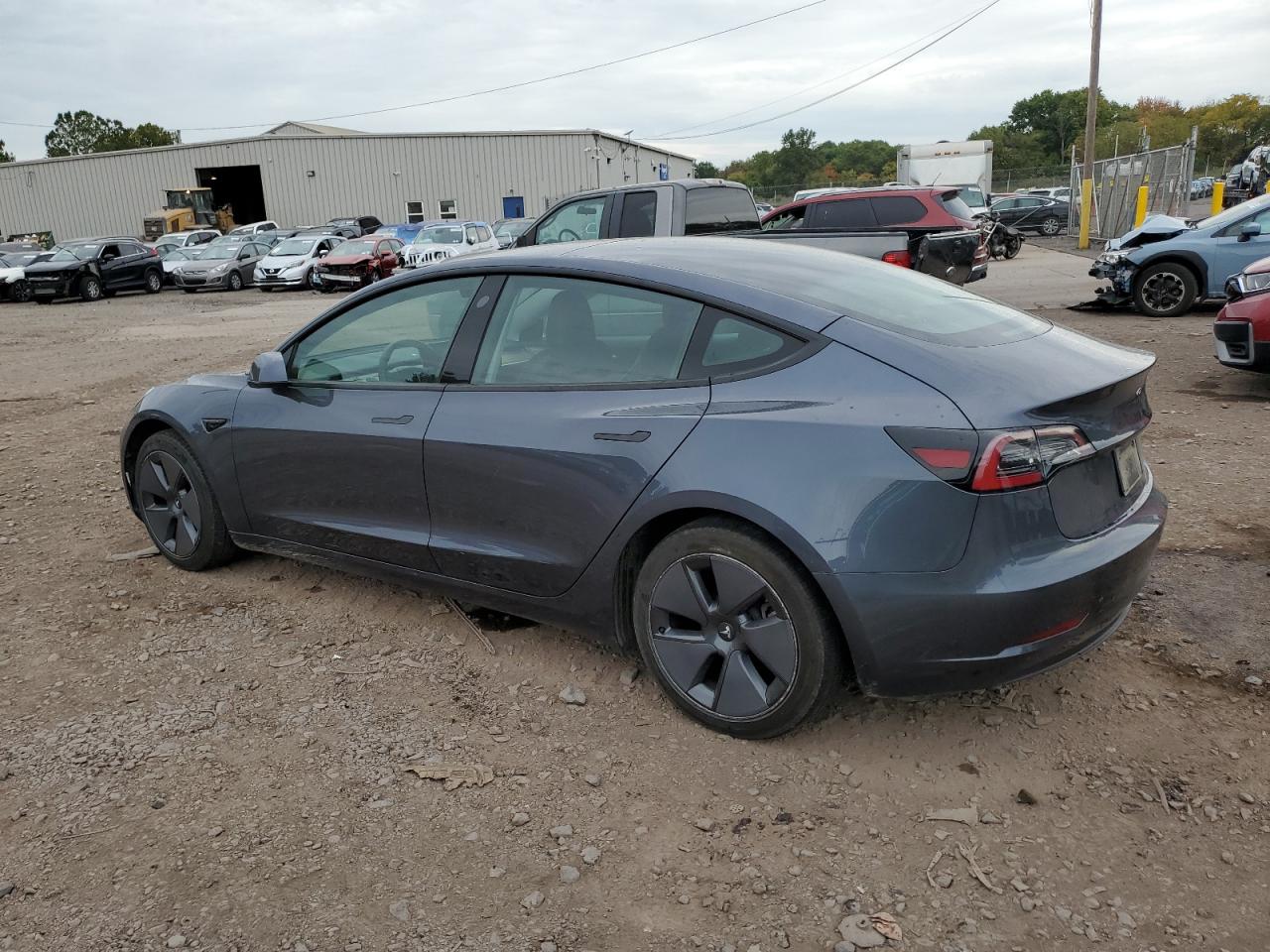 5YJ3E1EA1PF484102 2023 TESLA MODEL 3 - Image 2