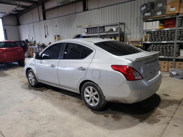 Sedans NISSAN VERSA 2013 Silver