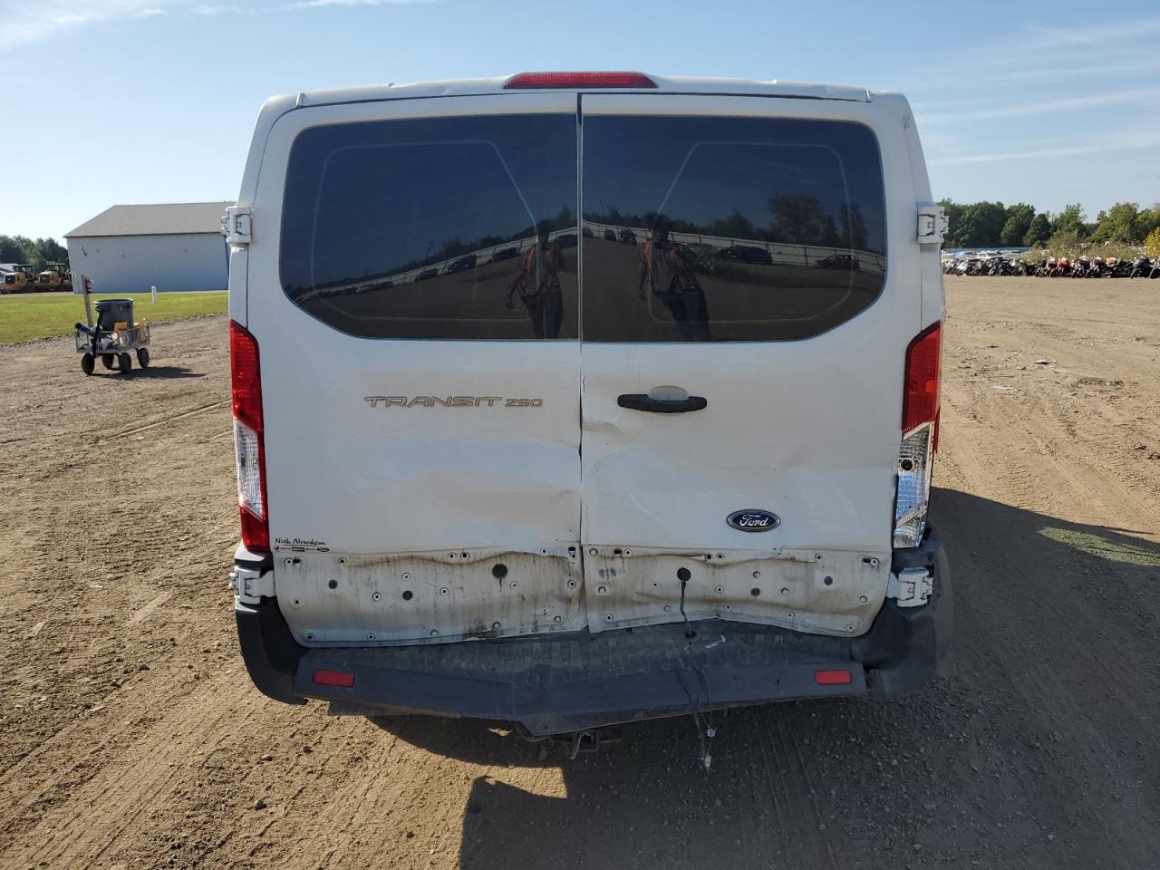 1FTYR1ZMXHKA74501 2017 Ford Transit T-250