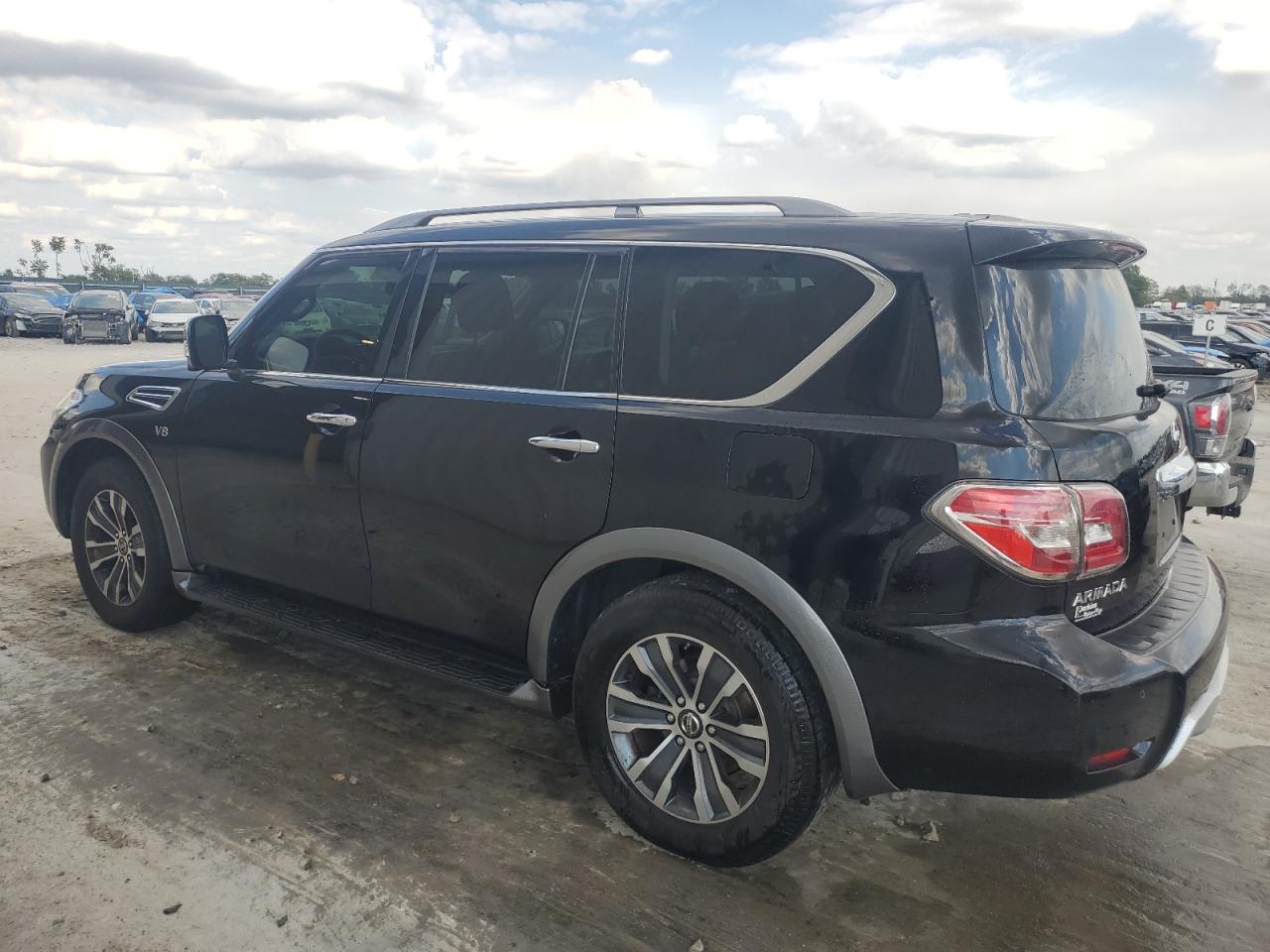 JN8AY2NC4JX503121 2018 NISSAN ARMADA - Image 2