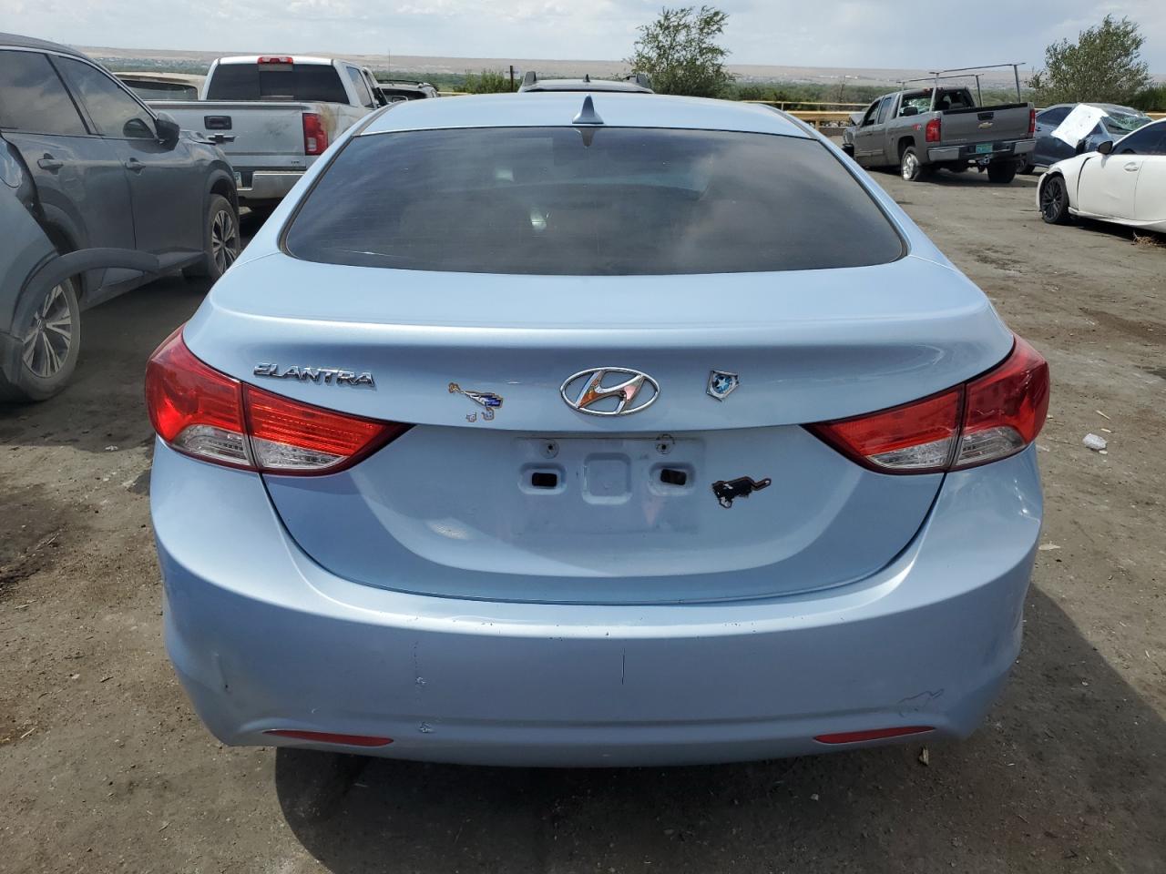 KMHDH4AE3BU090182 2011 Hyundai Elantra Gls