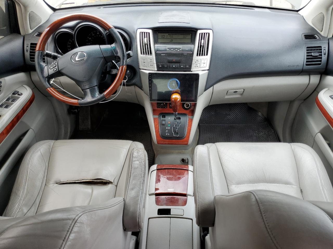 2005 Lexus RX - Image 8