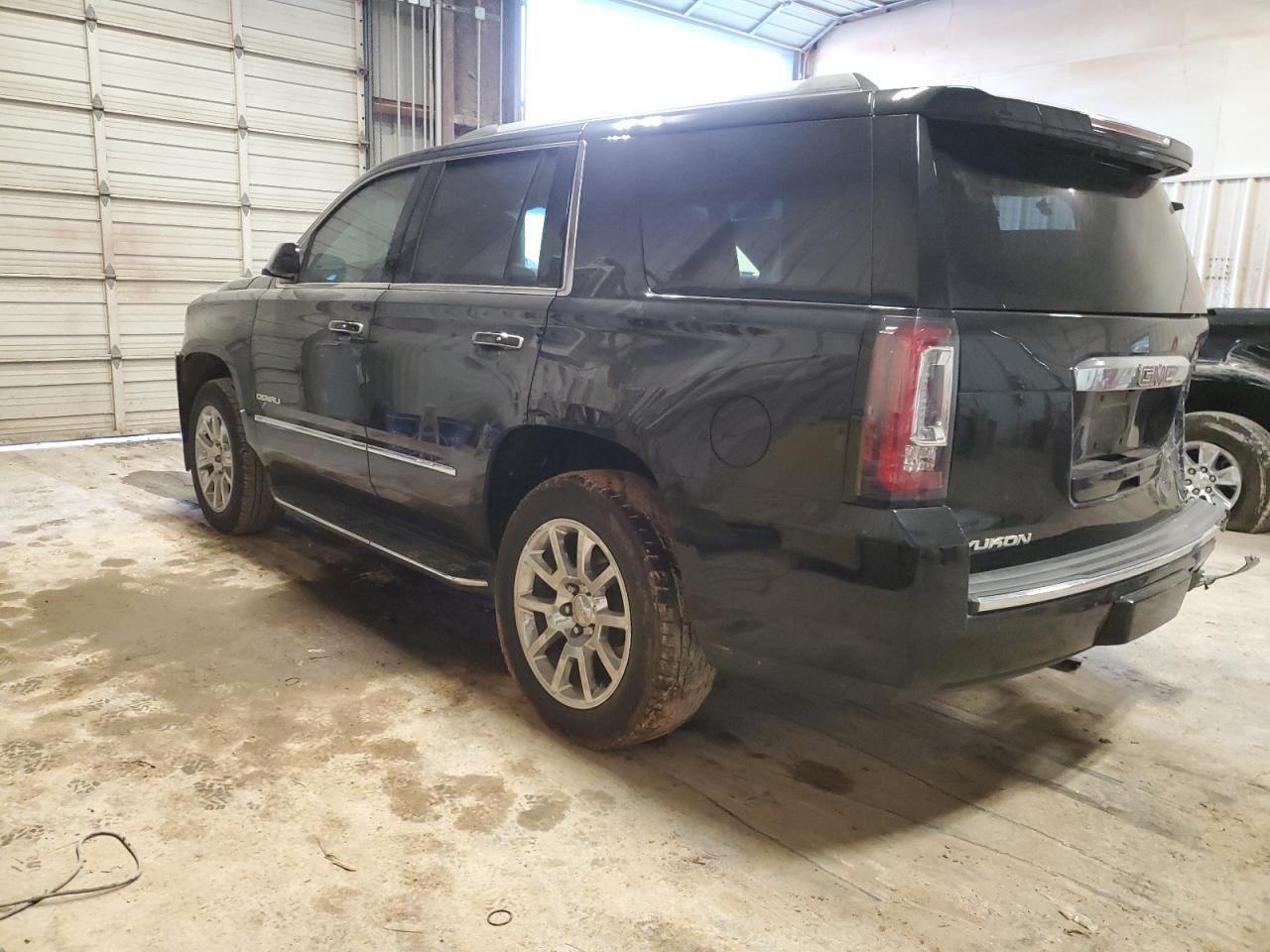 2019 GMC Yukon - Image 2