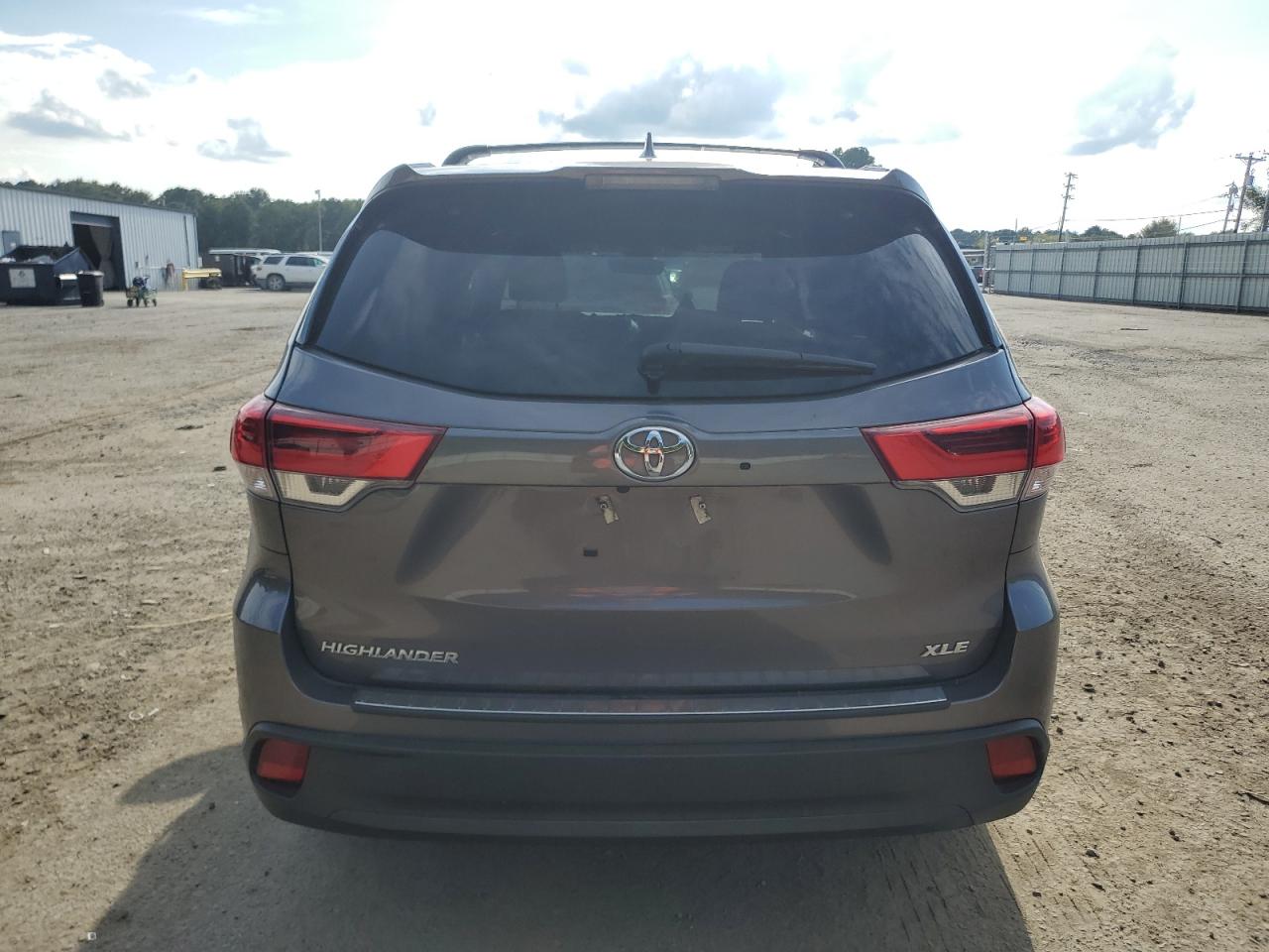 2019 Toyota Highlander Se VIN: 5TDKZRFH2KS348091 Lot: 72789644