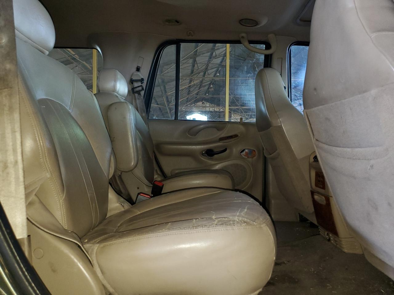 2001 Ford Expedition Eddie Bauer VIN: 1FMEU17L11LB20059 Lot: 59133775