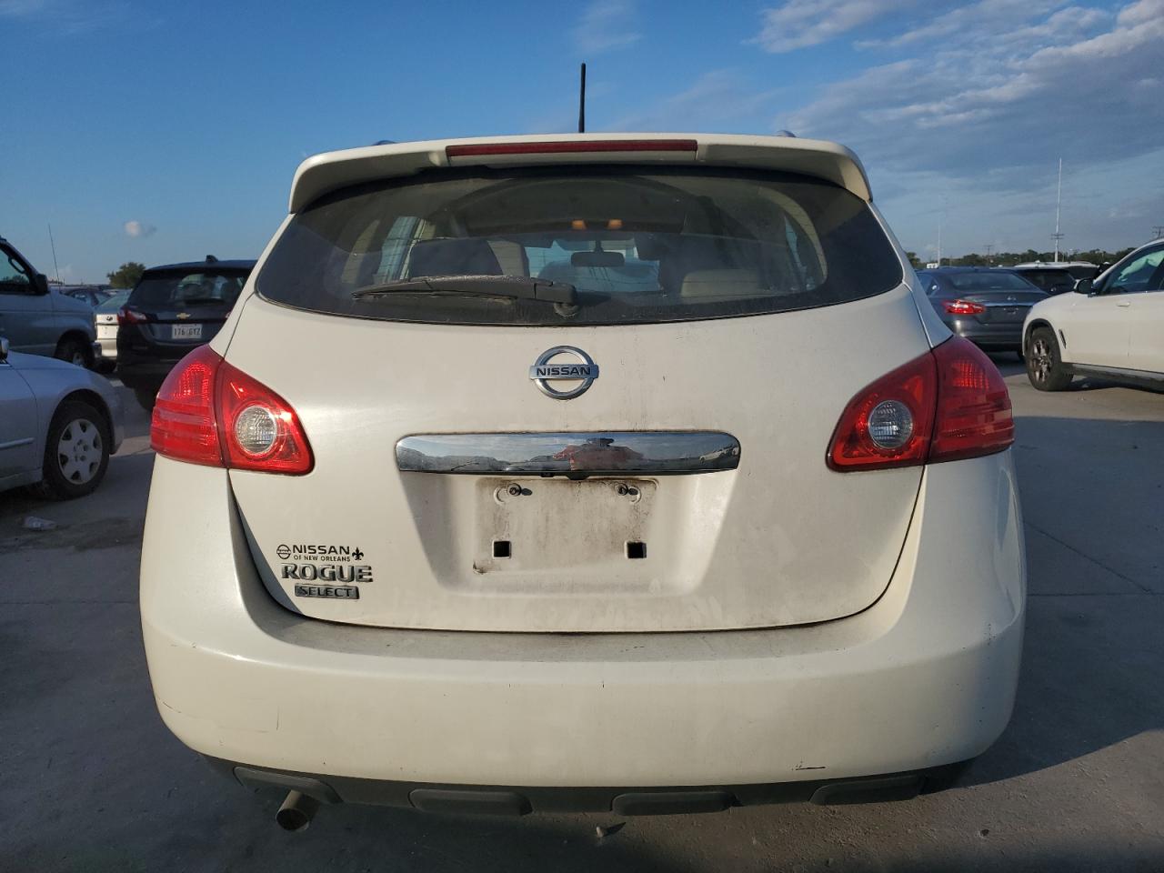 2015 Nissan Rogue Select S VIN: JN8AS5MT4FW667860 Lot: 72708424