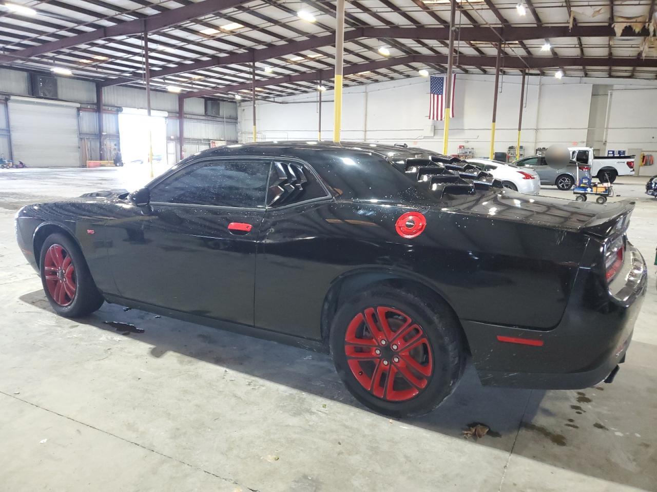 2C3CDZGG3KH529406 2019 DODGE CHALLENGER - Image 2