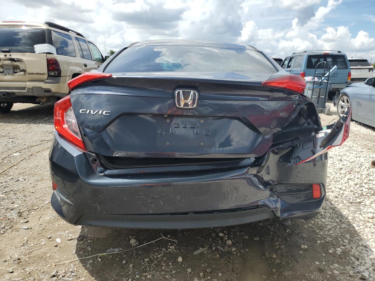 19XFC2F57GE066093 2016 Honda Civic Lx