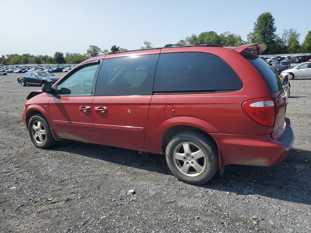 2007 Dodge Caravan - Image 2