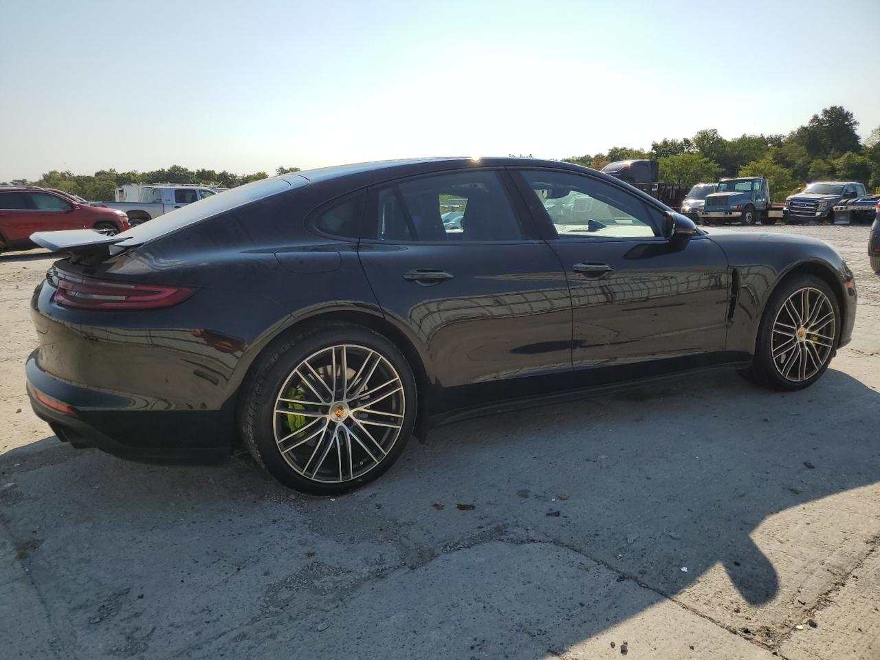 VIN WP0AE2A73JL175520 2018 PORSCHE PANAMERA no.3