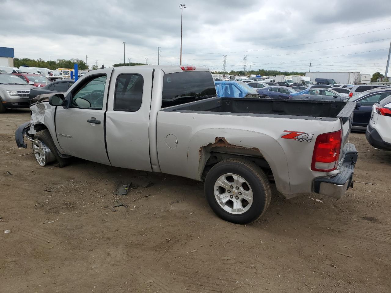 2009 GMC Sierra - Image 2