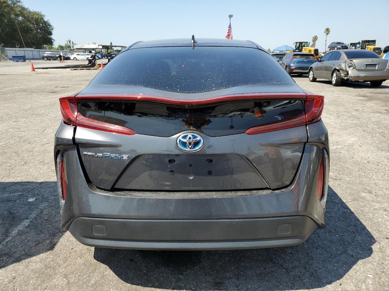 2018 Toyota Prius Prime VIN: JTDKARFP5J3085920 Lot: 70312274