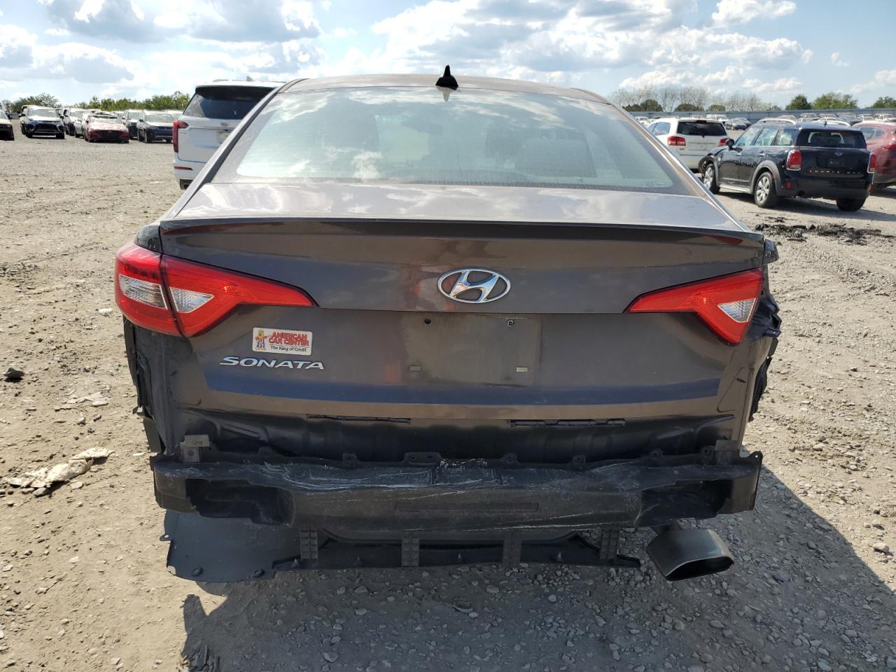 2017 Hyundai Sonata - Image 6