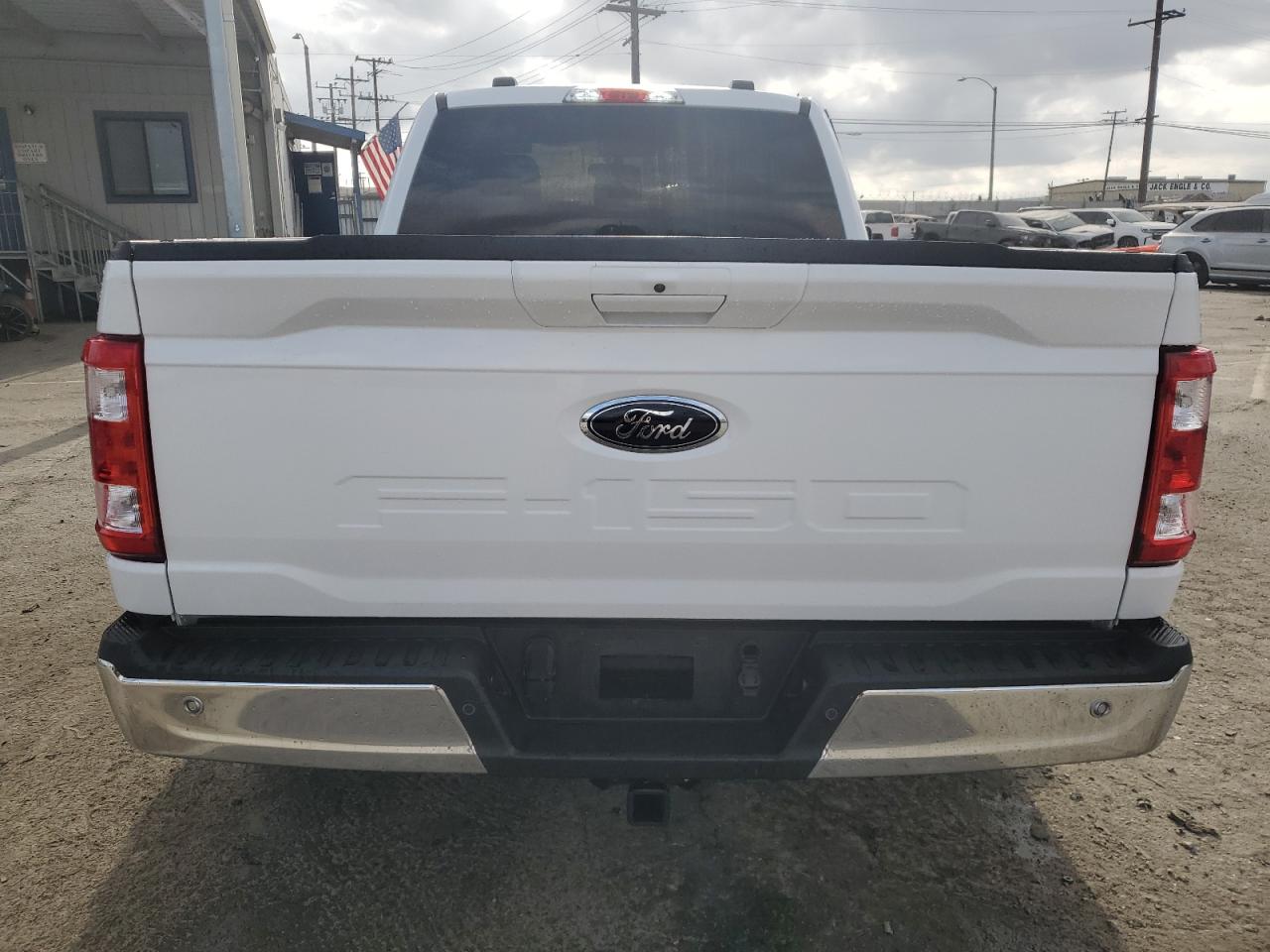 2023 Ford F150 VIN: 1FTMF1C55PKD08986 Lot: 71818454