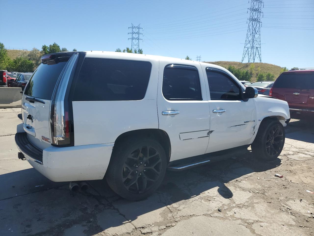2007 GMC Yukon - Image 3
