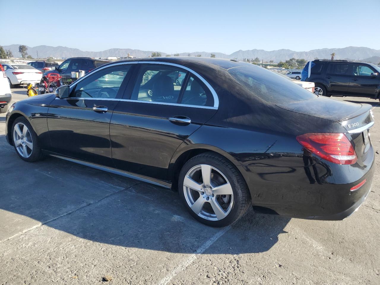 WDDZF4KB3JA461223 2018 MERCEDES-BENZ E CLASS - Image 2