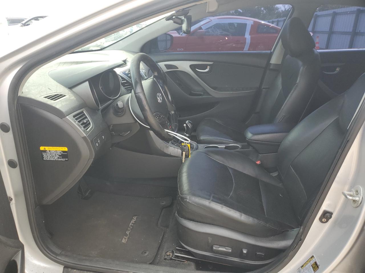 2015 Hyundai Elantra - Image 7