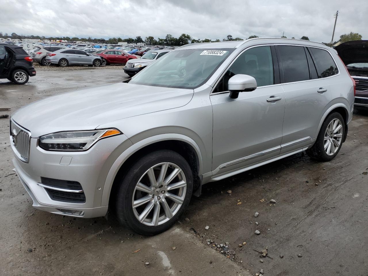 YV4A22PL2H1131637 2017 VOLVO XC90 - Image 1