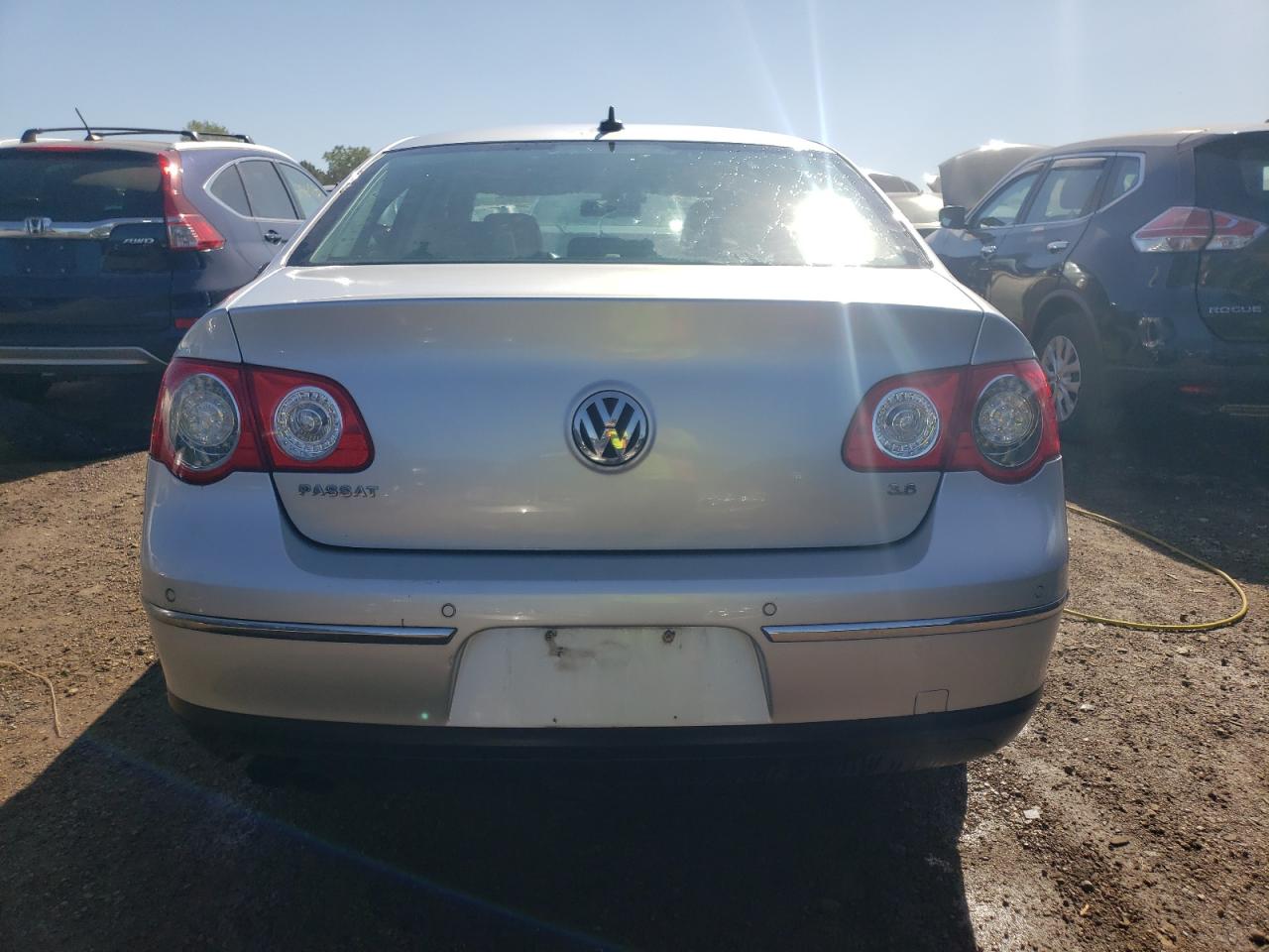 2007 Volkswagen Passat 3.6L Luxury VIN: WVWEU73C17P079253 Lot: 69816394