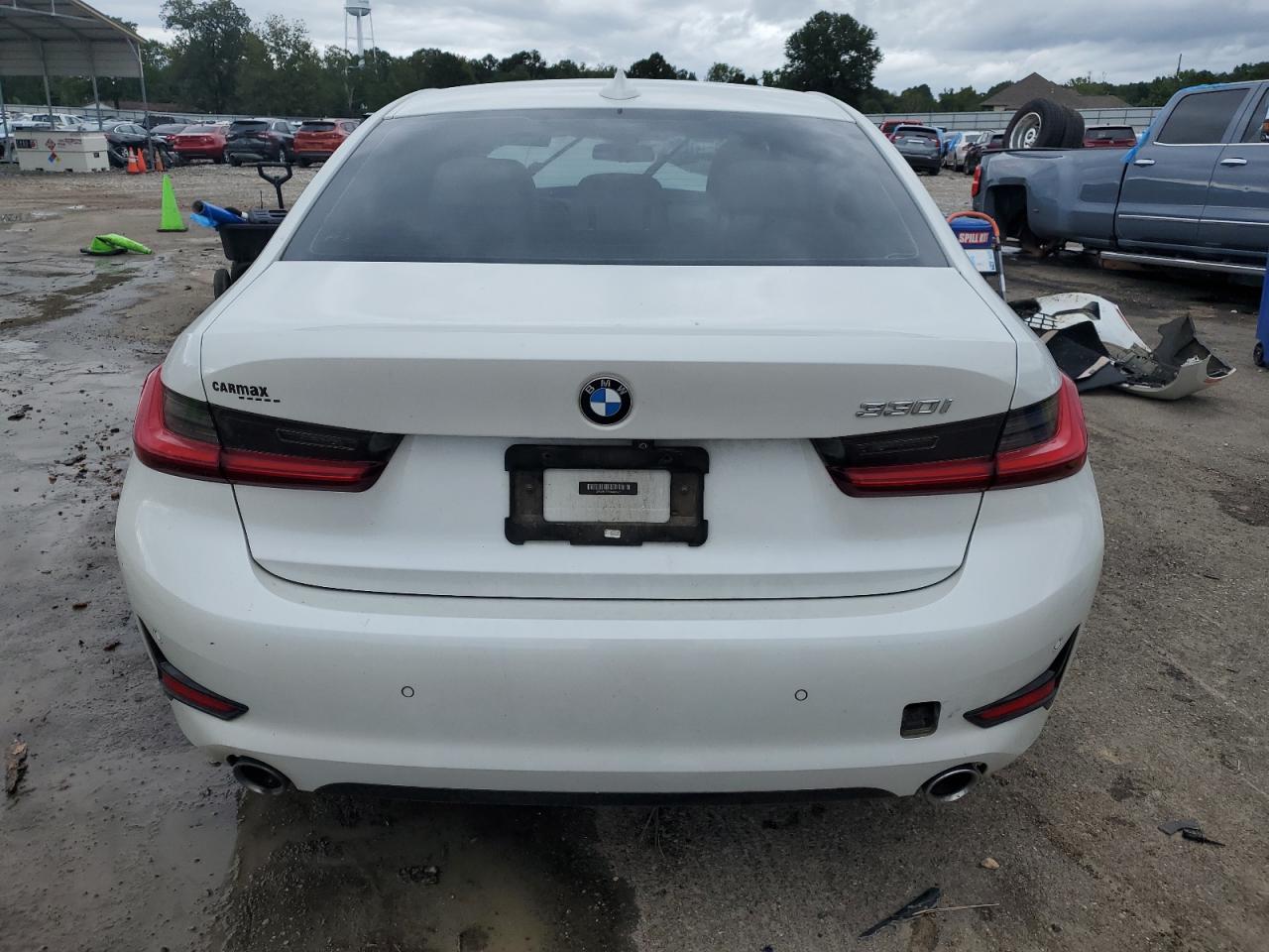 WBA5R1C5XKAK08227 2019 BMW 330I