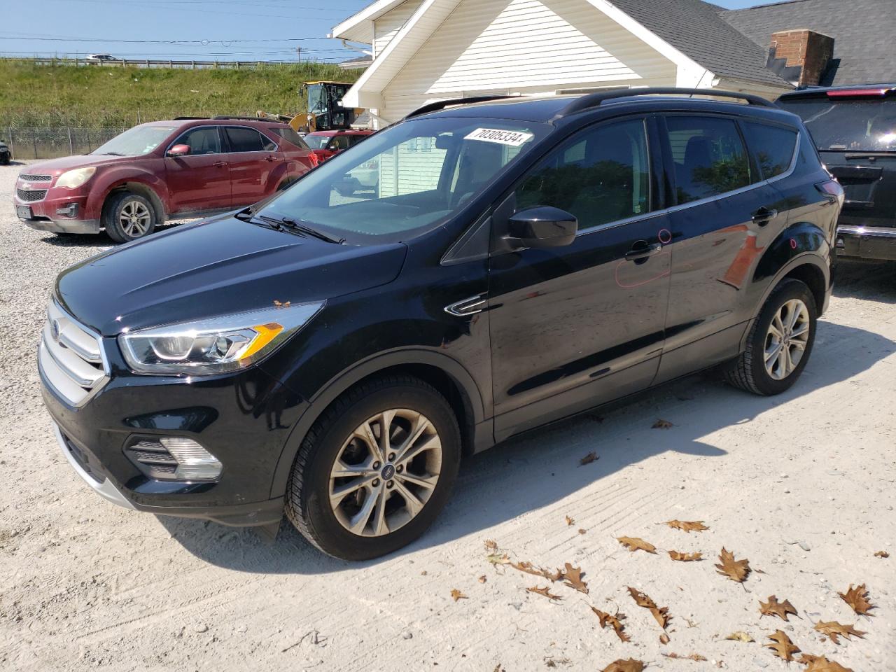 1FMCU9GD9HUC17920 2017 FORD ESCAPE - Image 1