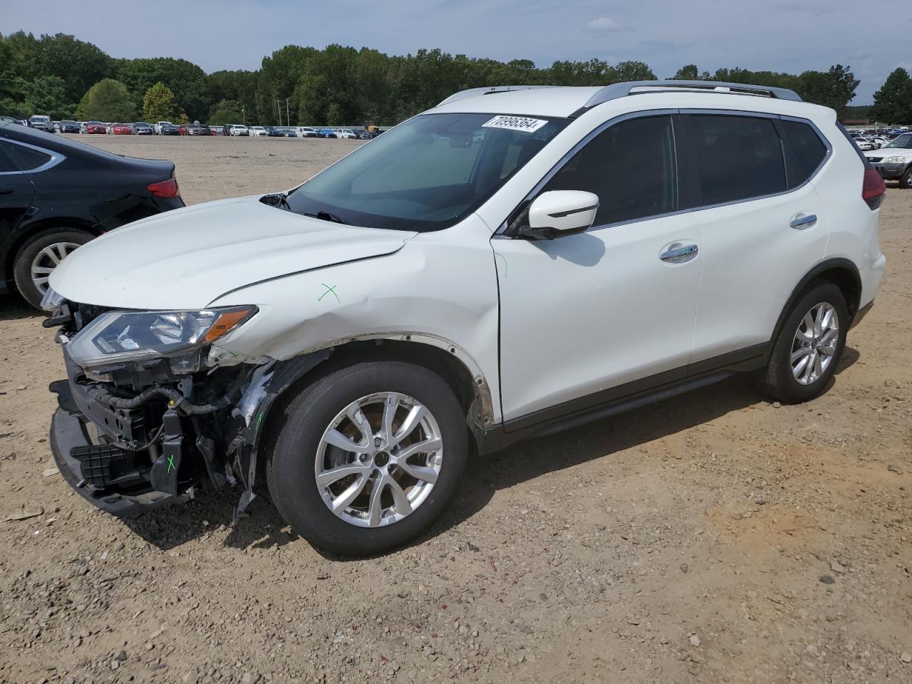 KNMAT2MTXHP536209 2017 NISSAN ROGUE - Image 1