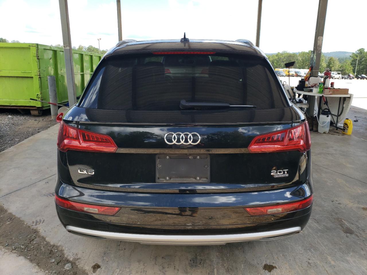 WA1ANAFY1J2023764 2018 Audi Q5 Premium