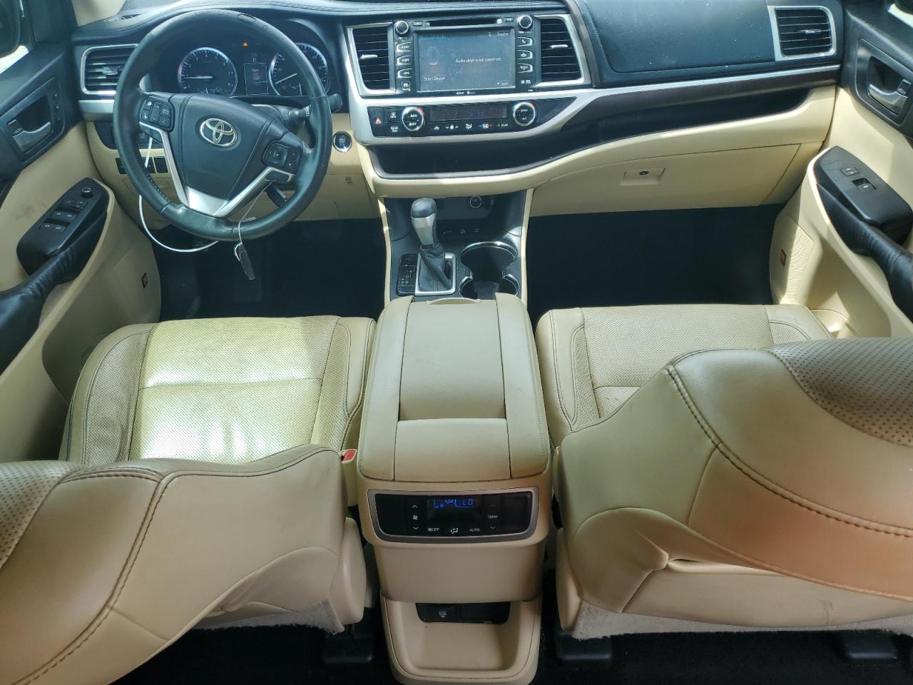 2015 Toyota Highlander - Image 8