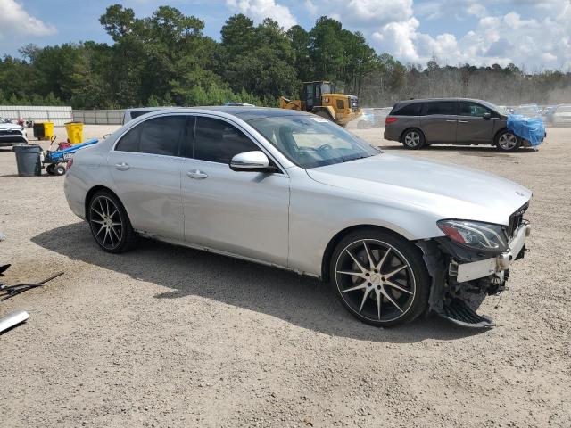  MERCEDES-BENZ E-CLASS 2018 Srebrny