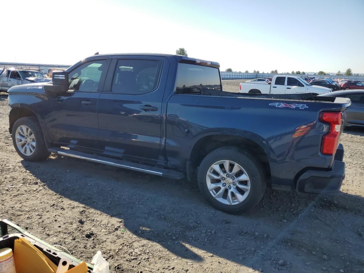 2019 Chevrolet Silverado K1500 Custom VIN: 3GCUYBEFXKG700027 Lot: 69977734