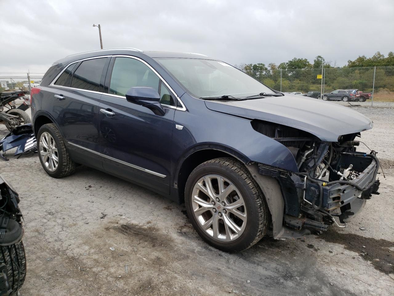 1GYKNDRS4JZ197655 2018 Cadillac Xt5 Luxury