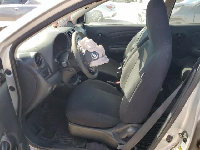  NISSAN VERSA 2014 Srebrny