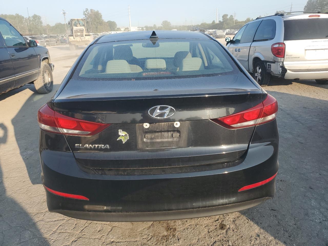 KMHD84LF3JU489338 2018 Hyundai Elantra Sel