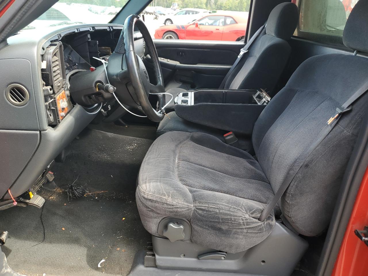 2000 Chevrolet Silverado - Image 7