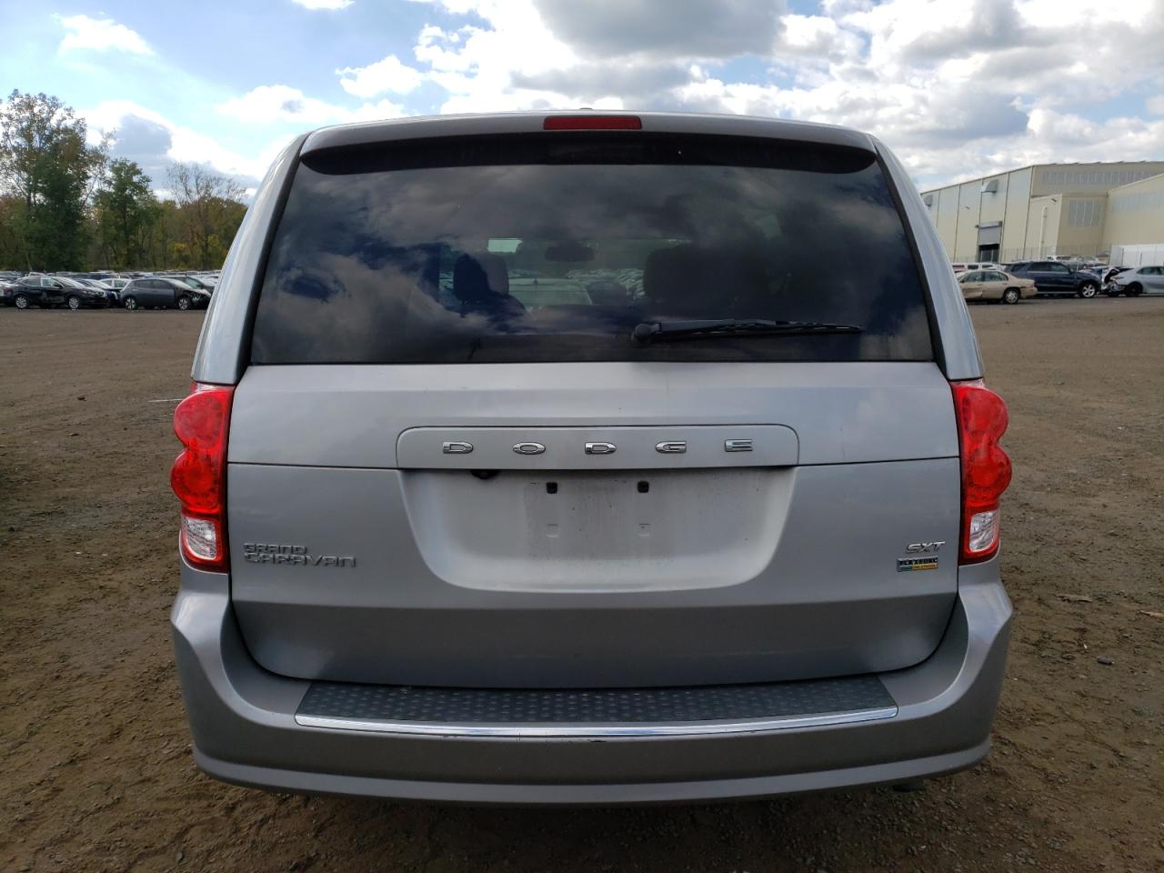 2C4RDGCG1KR725046 2019 Dodge Grand Caravan Sxt