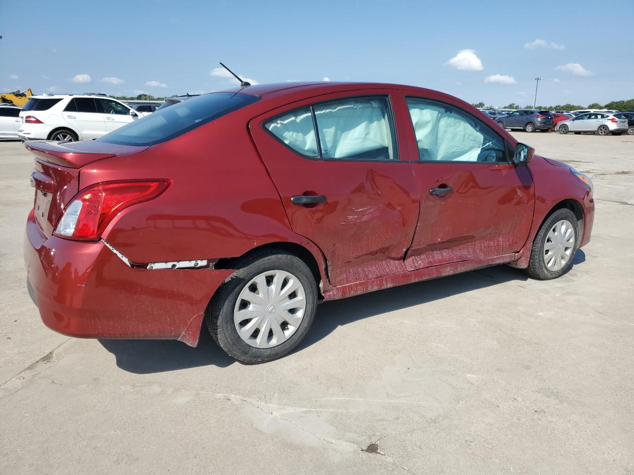 2018 Nissan Versa - Image 3