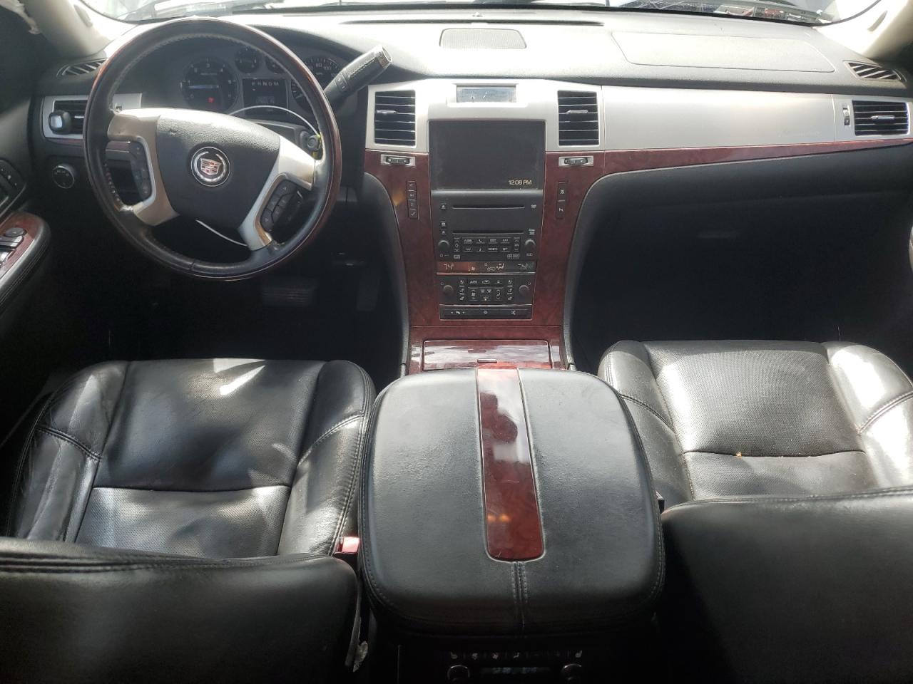 2007 Cadillac Escalade Luxury VIN: 1GYEC63837R39305 Lot: 69929354