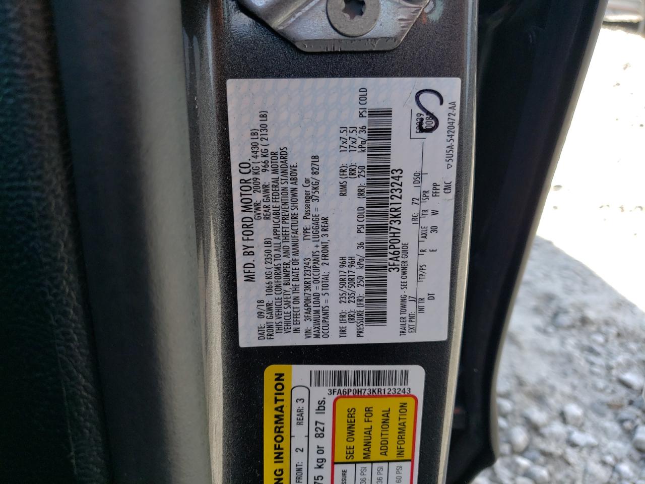 3FA6P0H73KR123243 2019 Ford Fusion Se