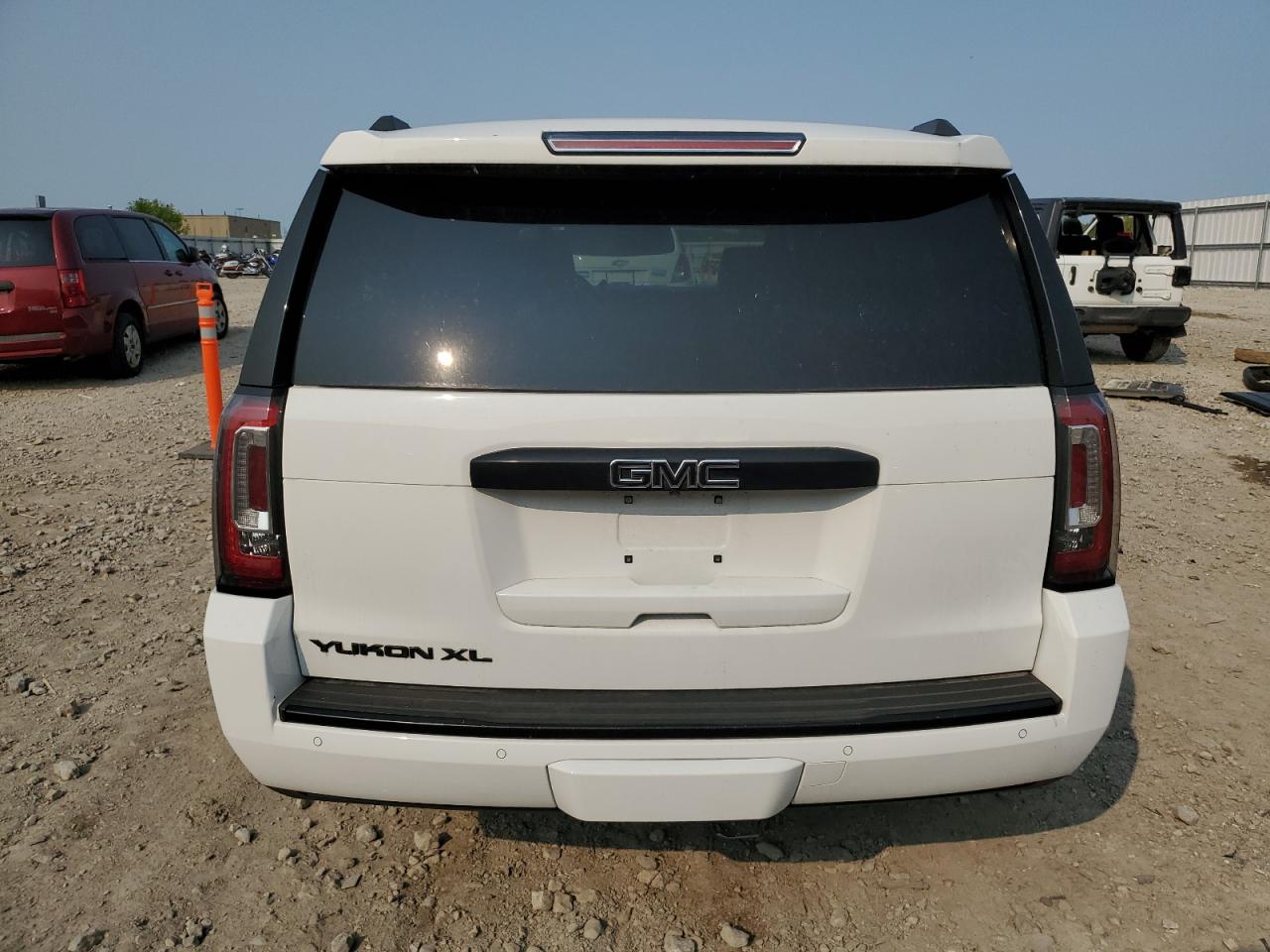 1GKS2HKJ5HR150088 2017 GMC Yukon Xl Denali