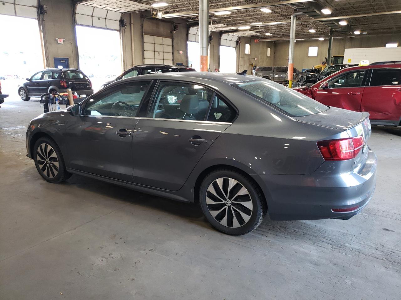 3VW637AJ5FM330334 2015 VOLKSWAGEN JETTA - Image 2