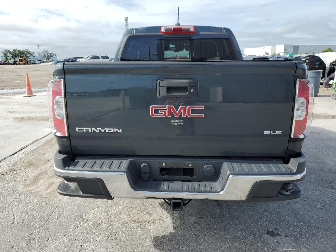 1GTG5CEN6H1247843 2017 GMC Canyon Sle