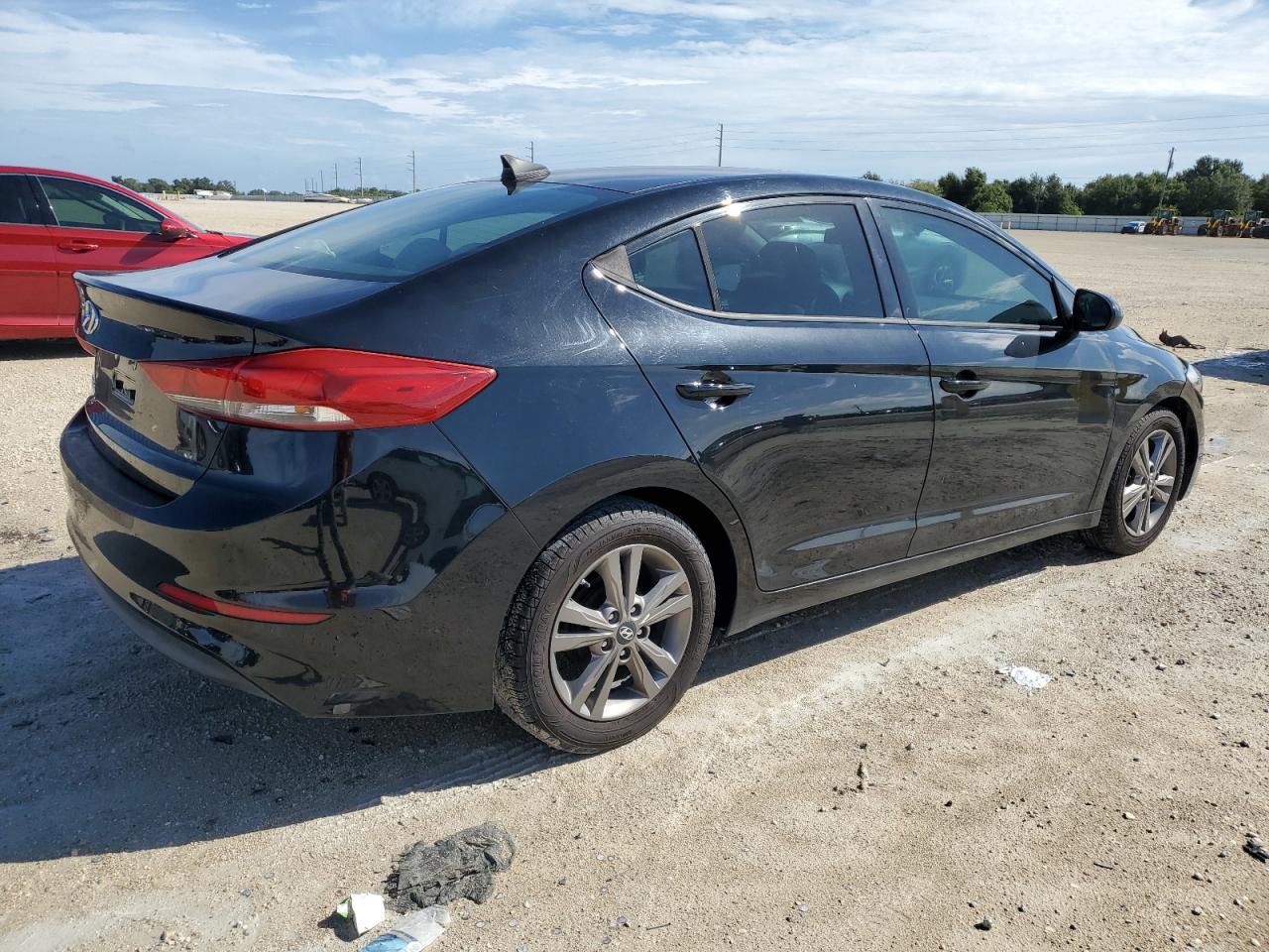 2017 Hyundai Elantra - Image 3