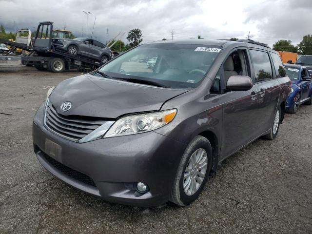 2013 Toyota Sienna Xle