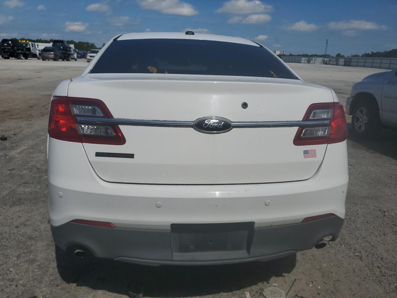 2013 Ford Taurus - Image 6