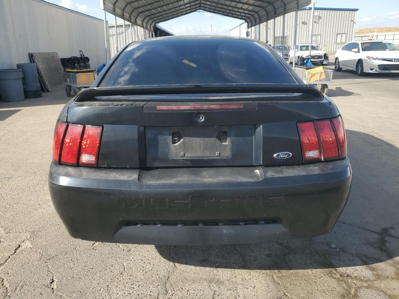 2000 Ford Mustang VIN: 1FAFP4040YF105698 Lot: 71847554