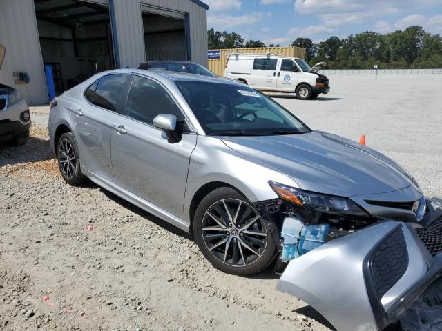 4T1T11AK5RU853138 Toyota Camry SE N 4