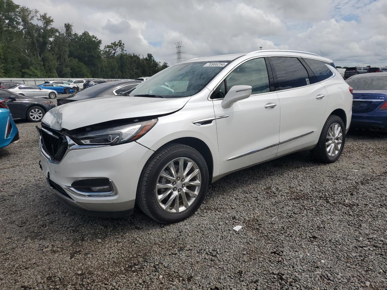 5GAERBKW4KJ214769 2019 BUICK ENCLAVE - Image 1